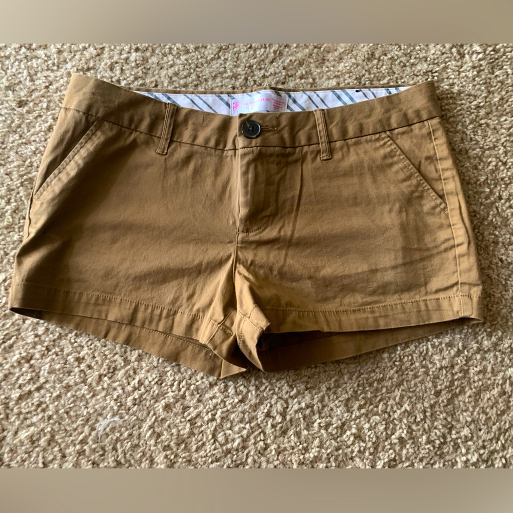 Kaki Shorts